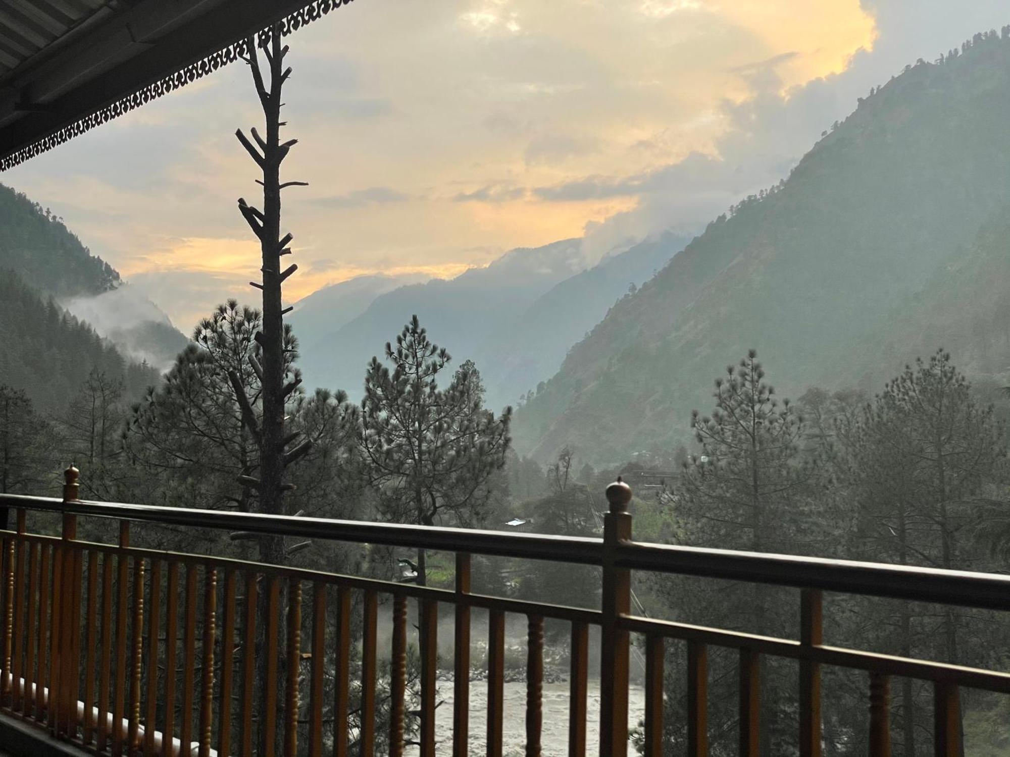Highland Spirit 2 Hotel Kasol Eksteriør billede